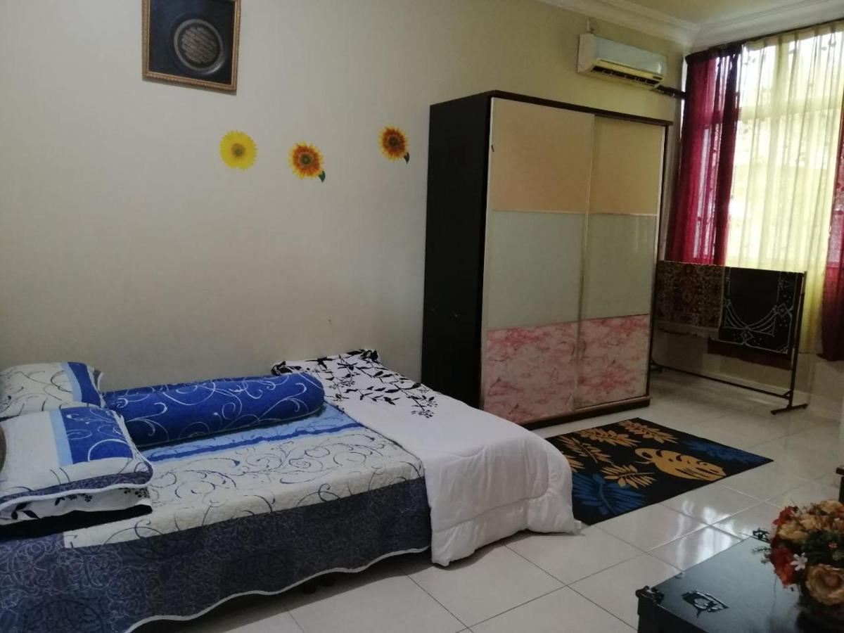 HAWWA SARA Muslim HOMESTAY Malacca Luaran gambar