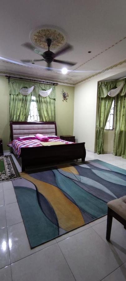 HAWWA SARA Muslim HOMESTAY Malacca Luaran gambar